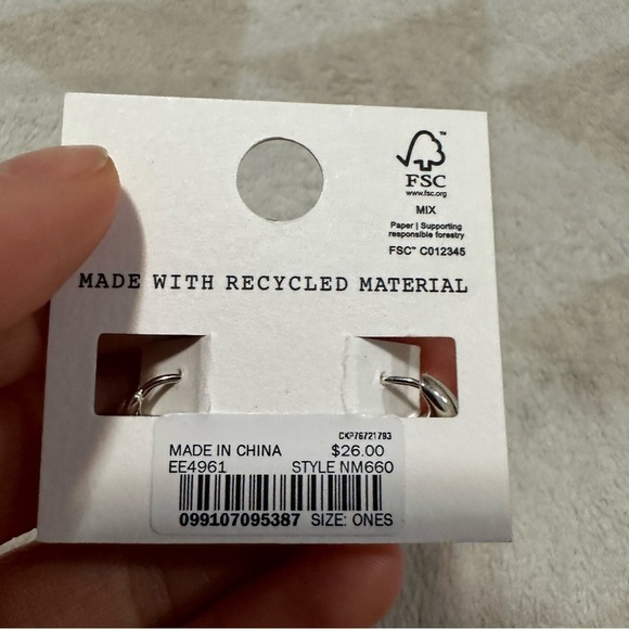 Madewell puffy hoop earrings polished silver - Picture 4 of 4